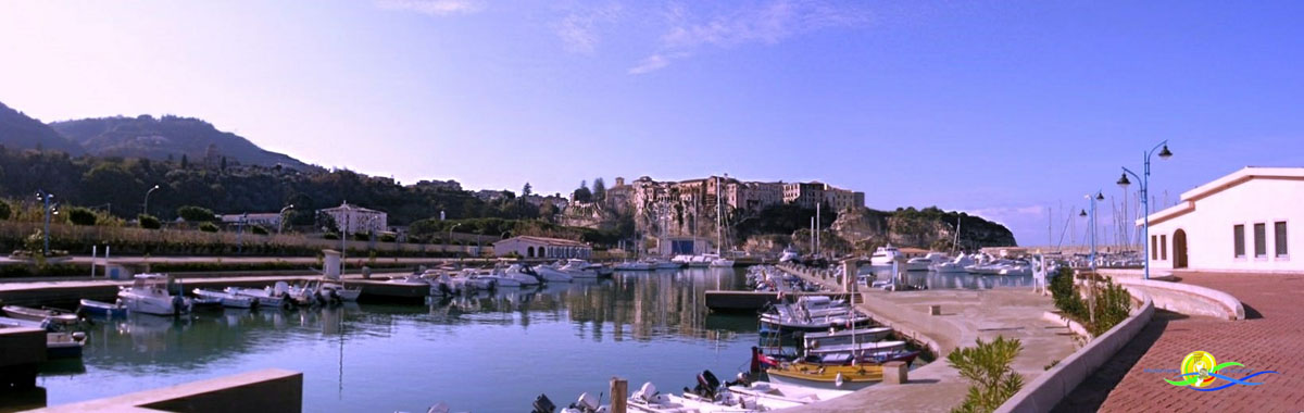 Mediterraneo da scoprire, Tropea-centro storico